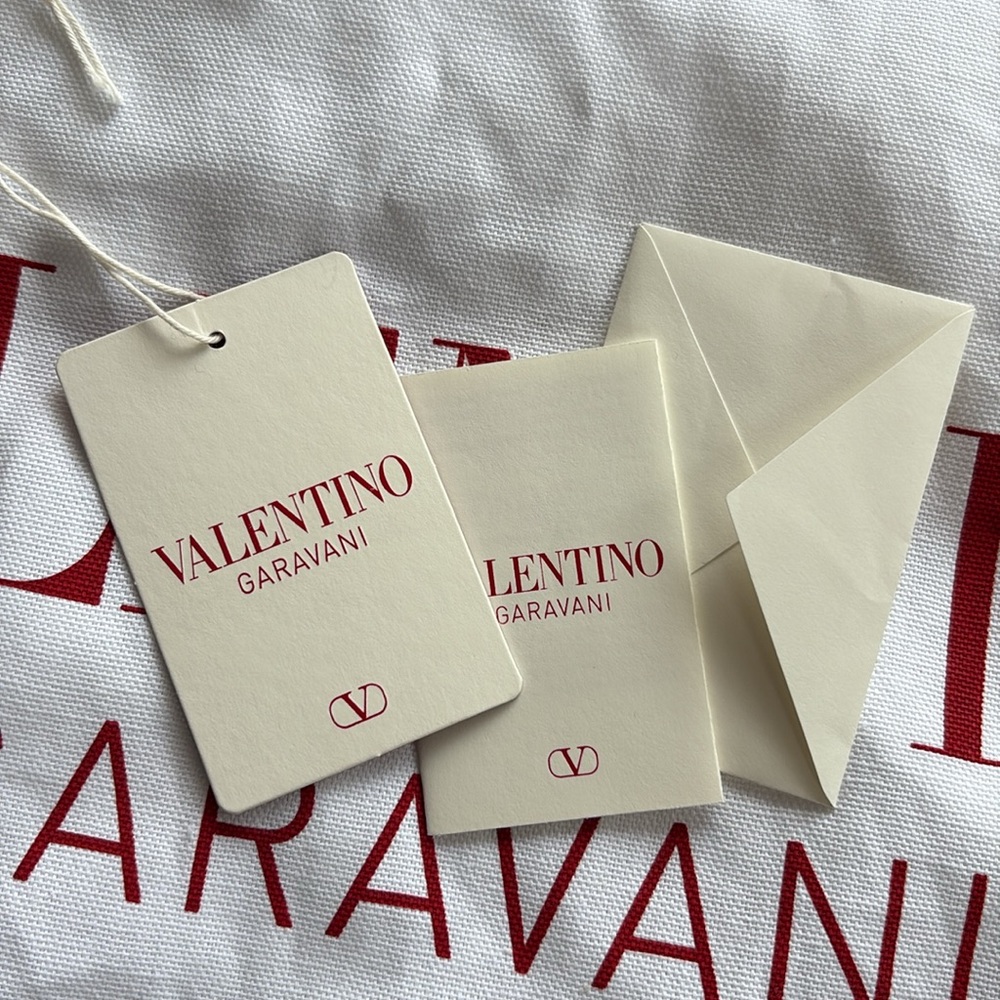 *SALE* Valentino AUTH MINI BUCKET BAG IN NAPPA WITH VLOGO SIGNATURE CHAIN EUC - Picture 14 of 16